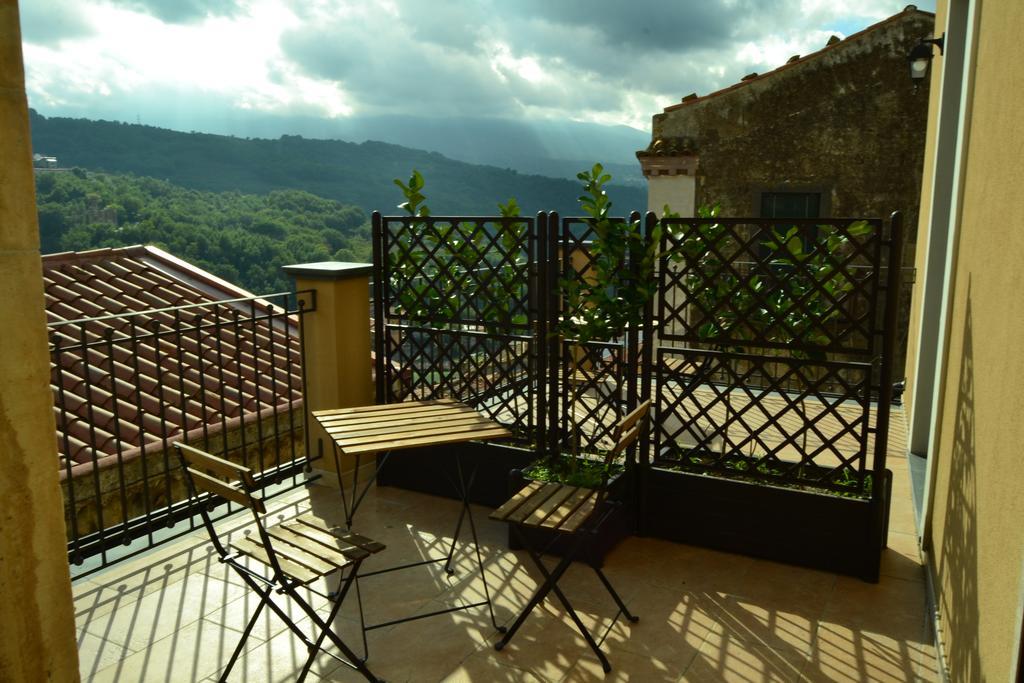 Cento Tari' Guest House Castiglione De Sicilia Ngoại thất bức ảnh