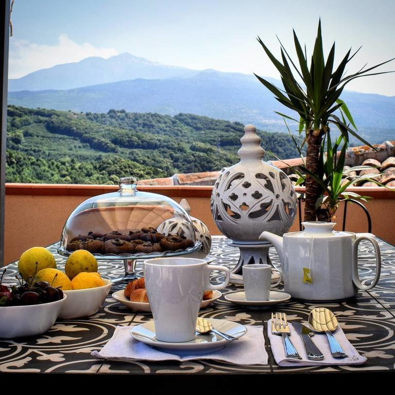 Cento Tari' Guest House Castiglione De Sicilia Ngoại thất bức ảnh